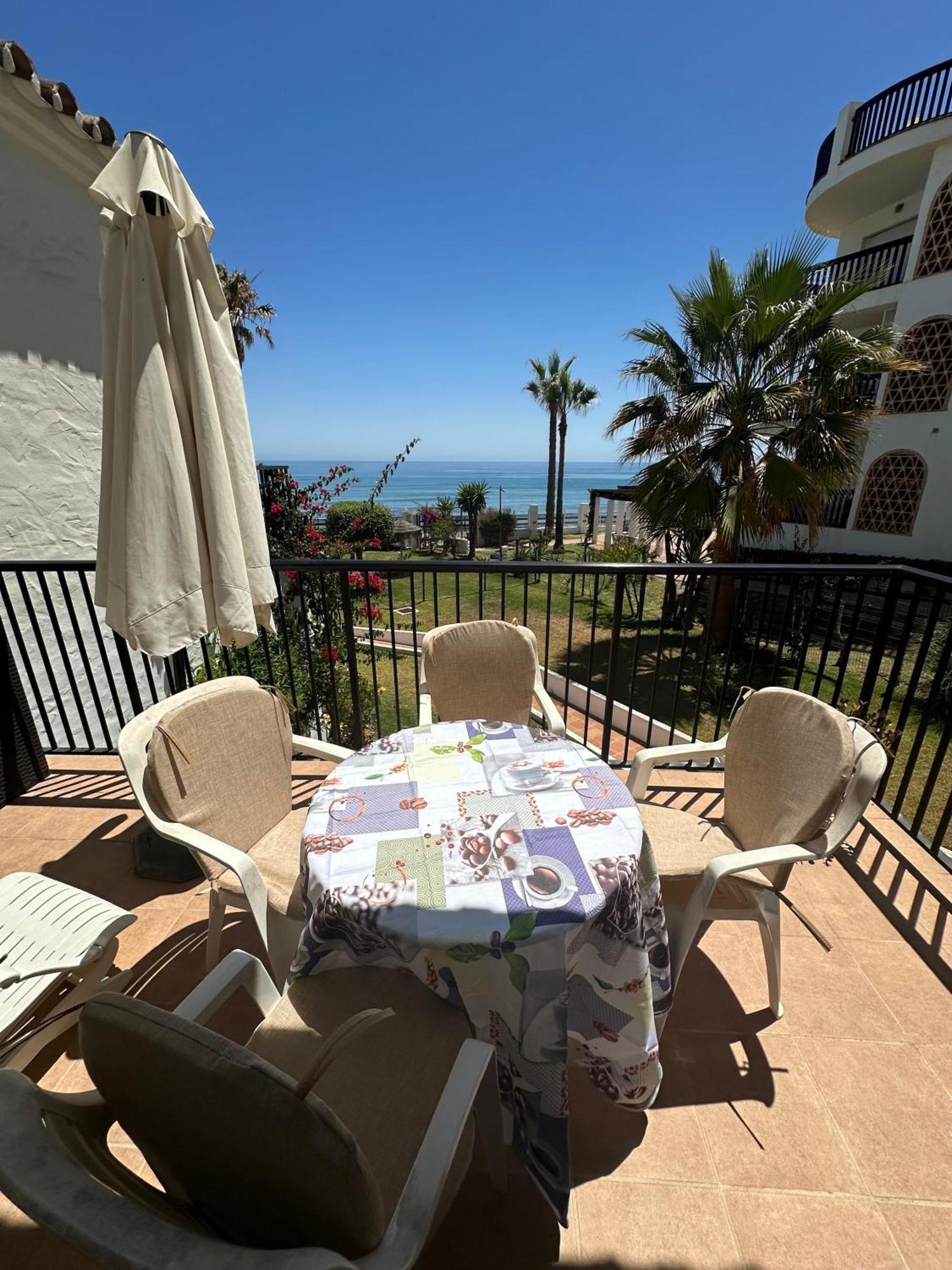 Apartment Sun Of Andalucia In First Beach Line With View On Africa Sitio de Calahonda 外观 照片